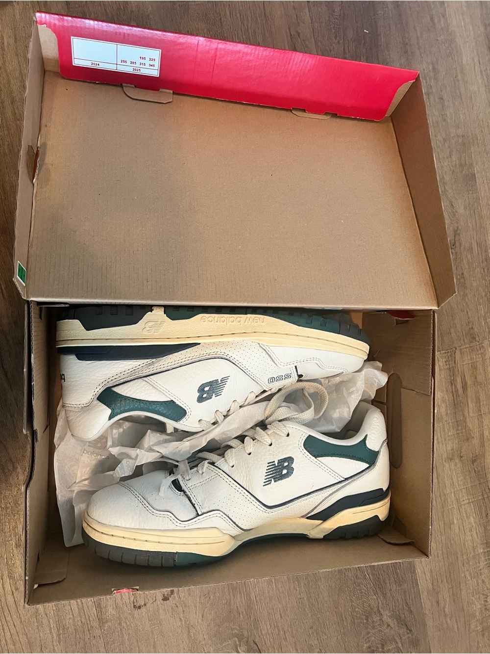 New Balance White and Green Men's 550 Size 11